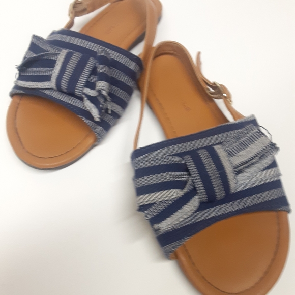 Girls Restricted Kids bow summer sandals sz 3 tan - Picture 3 of 10